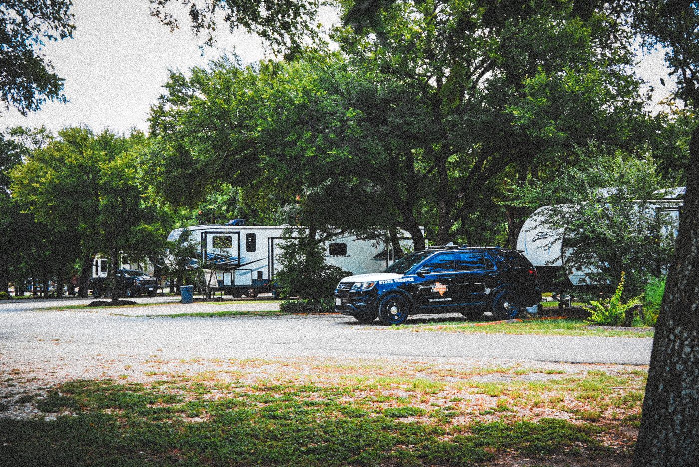 Room to spread out under the oaks